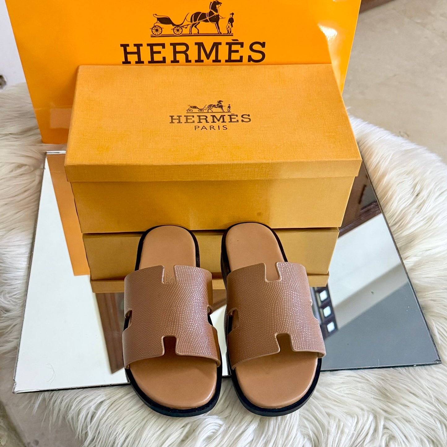 Her-mes H Brown Slipper for Men