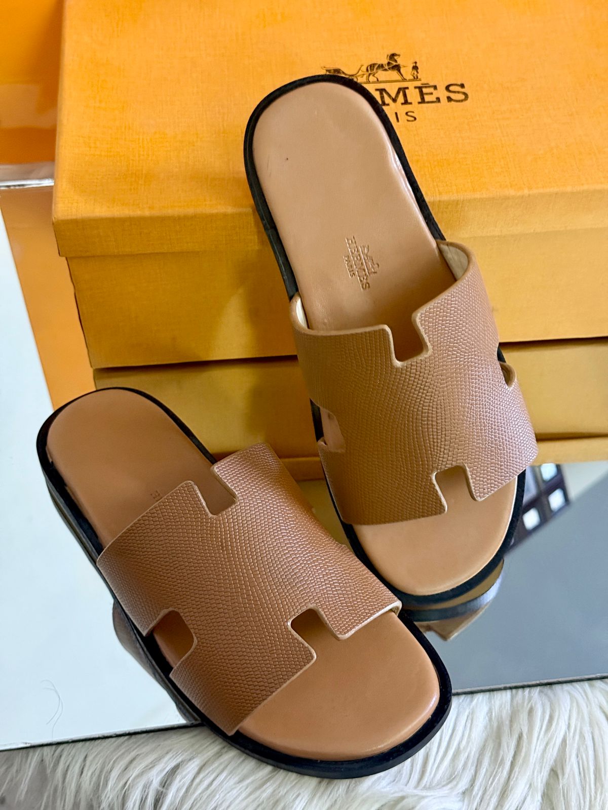 Her-mes H Brown Slipper for Men