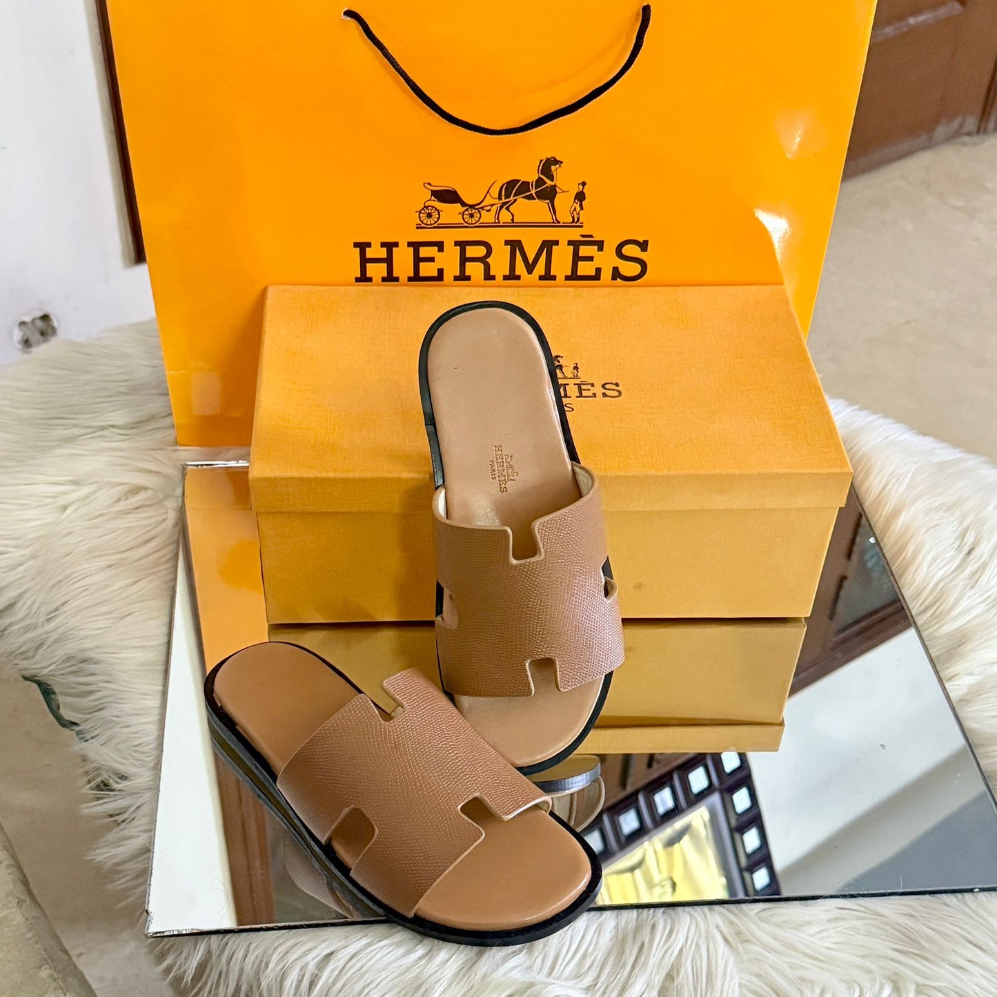 Her-mes H Brown Slipper for Men