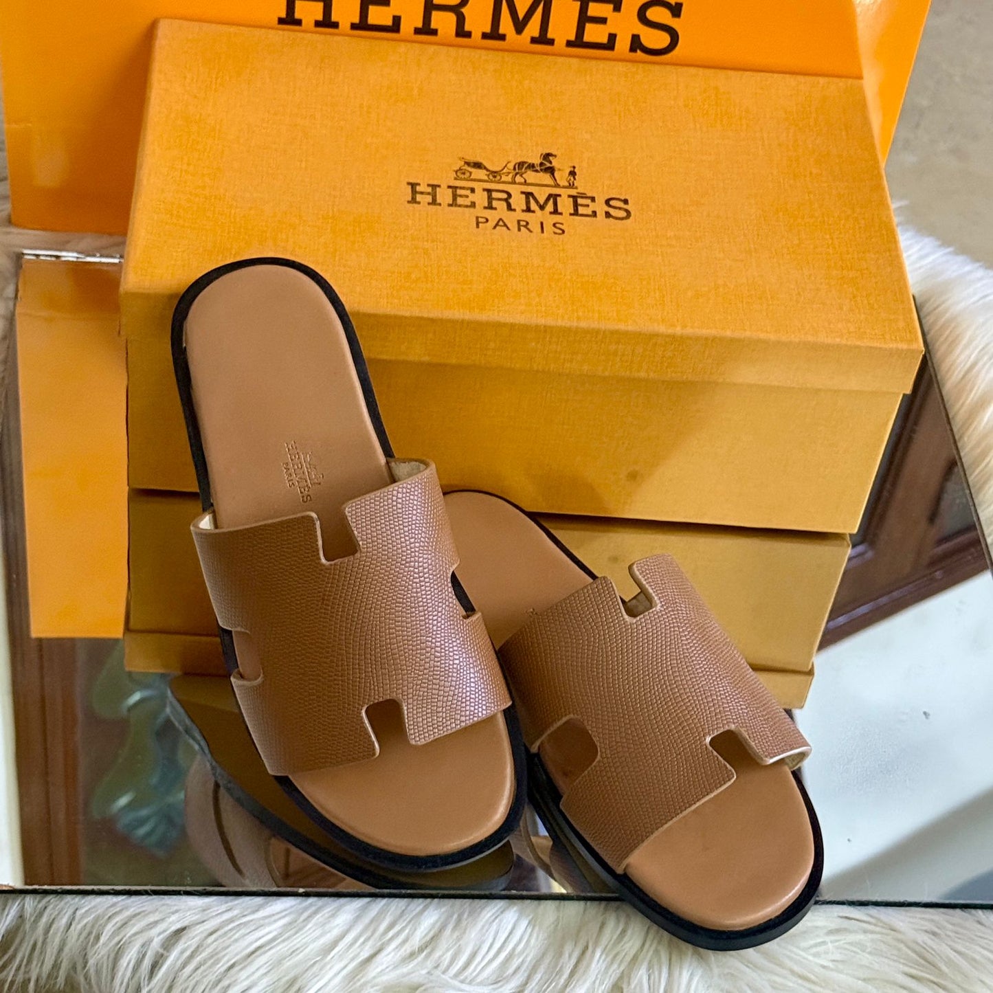 Her-mes H Brown Slipper for Men