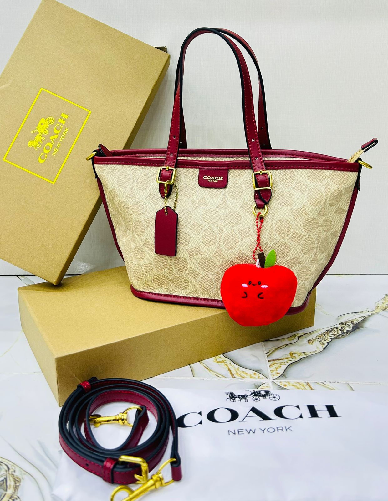 Coach Tote bag for Women