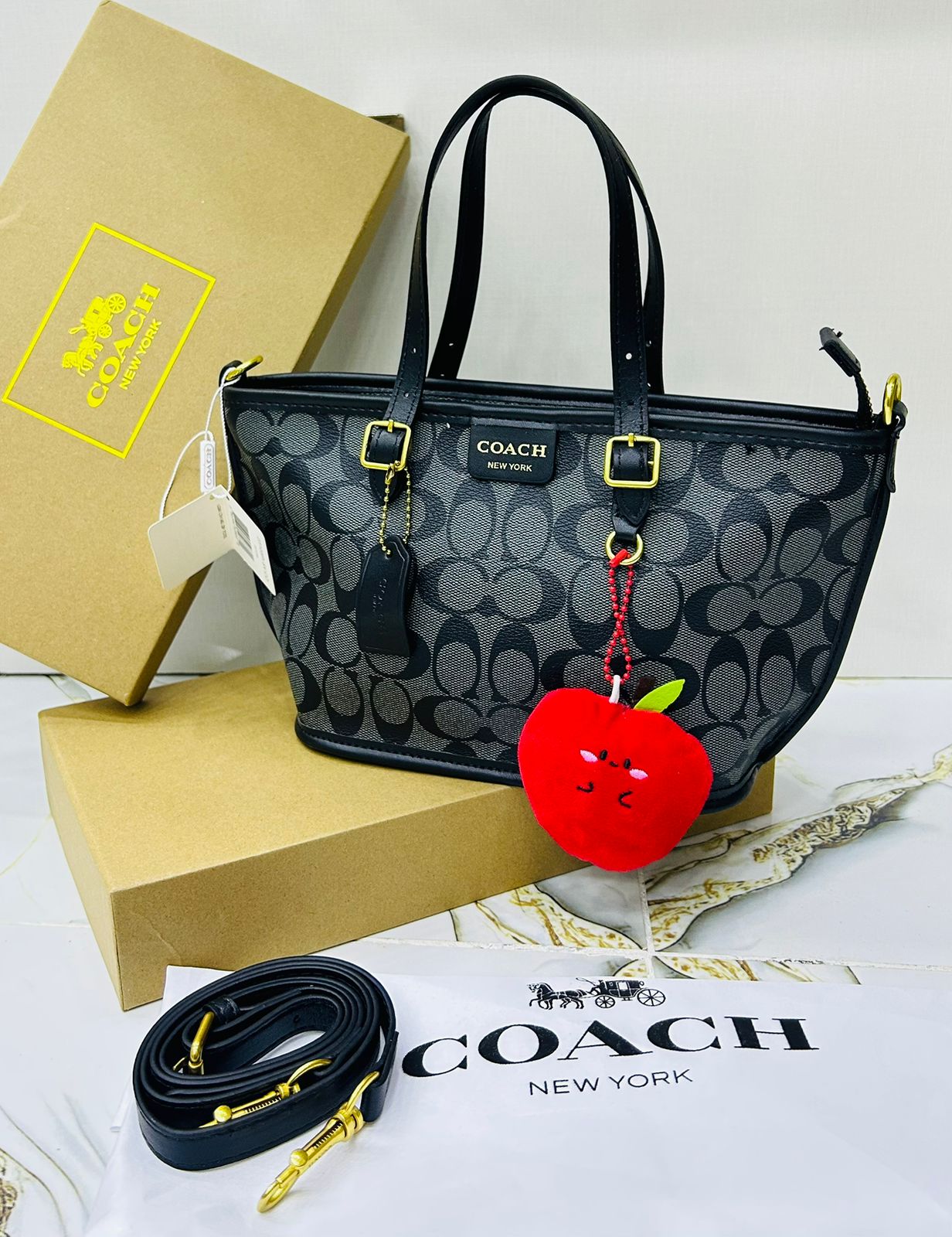 Coach Tote bag for Women