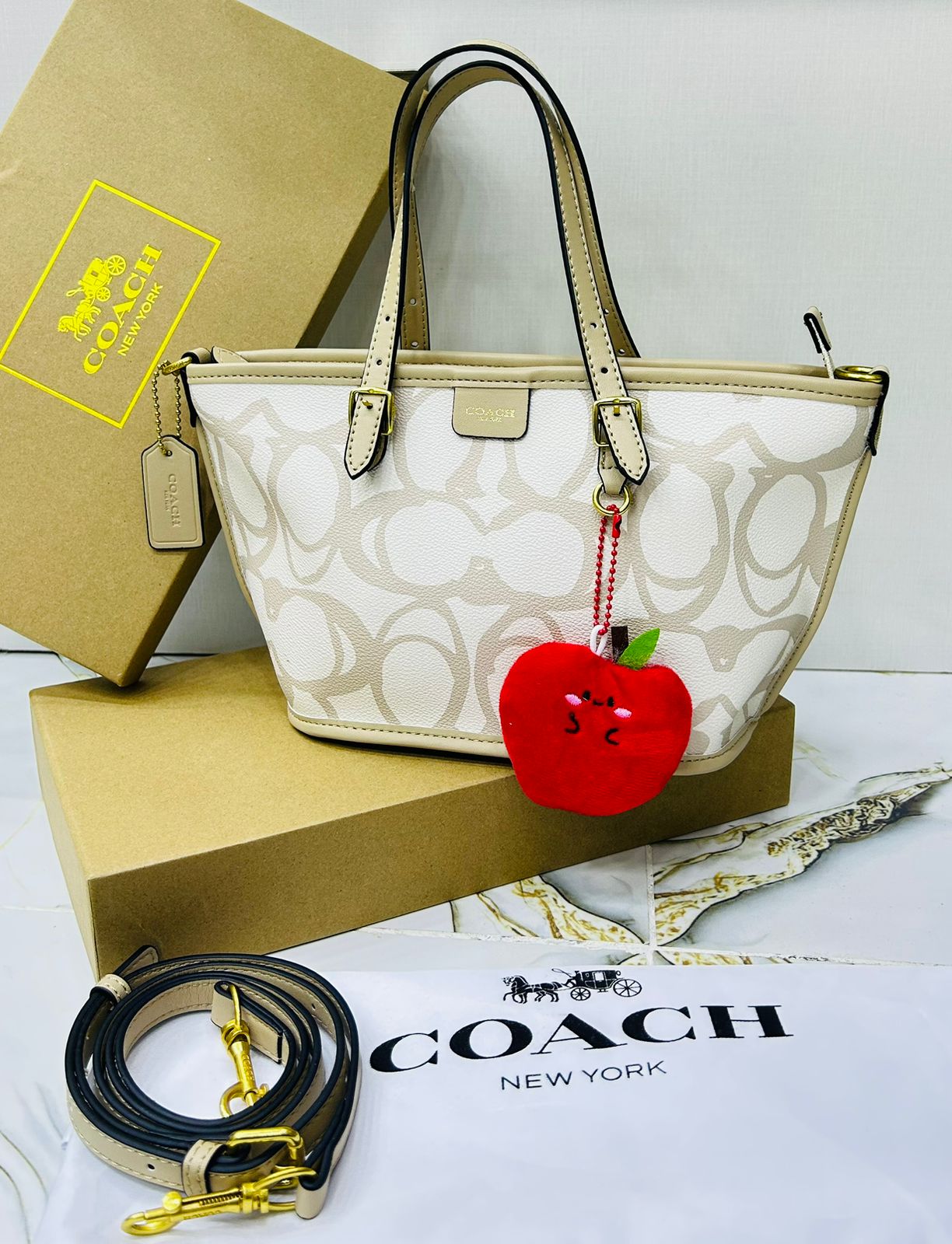 Coach Tote bag for Women