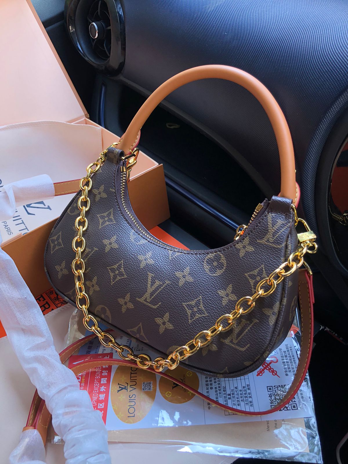 LVE Catchy PM Shoulder bag for Women