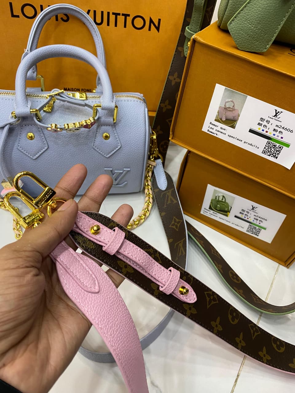 LV Speedy Shoulder Bag for Women