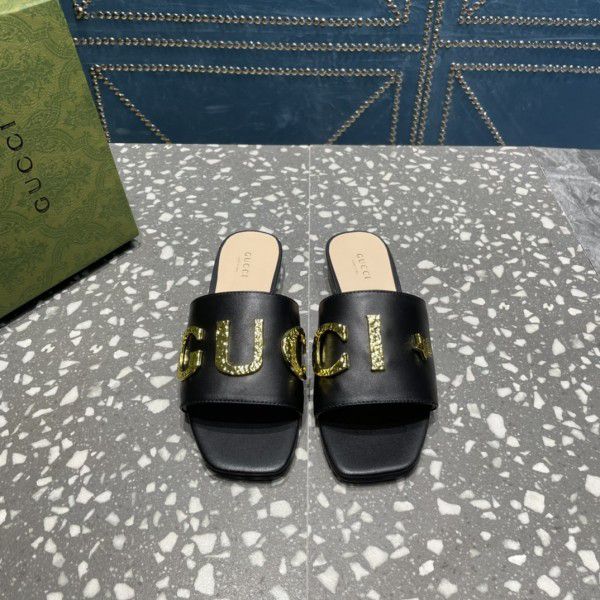 Guci Cara leather slide sandals for Women