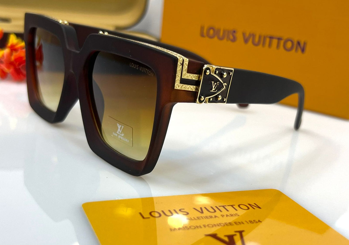 LvE Brown Sunglasses for Men and Women