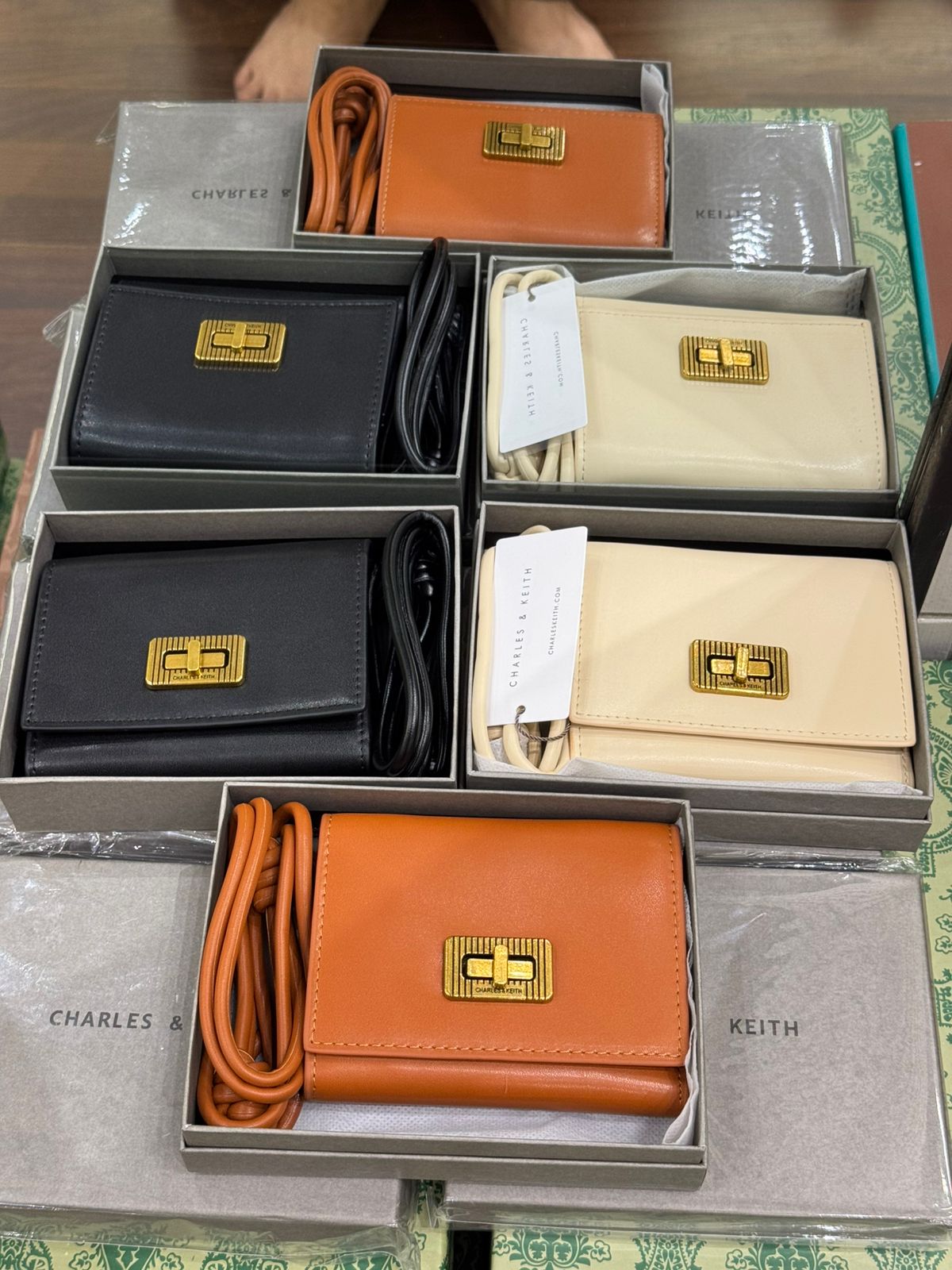 Charles & Keith Edna Turn lock Knotted Strap wallet for Women