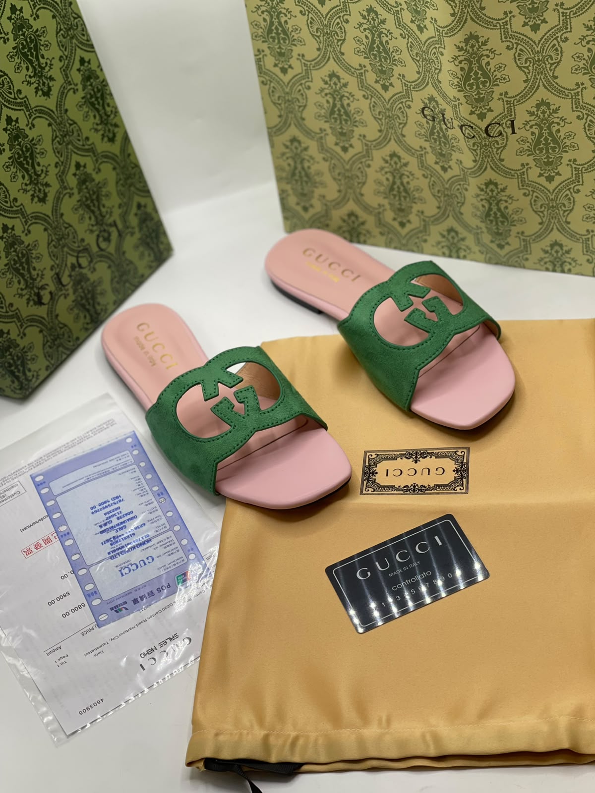 Guci Interlocking G slide Sandal for Women
