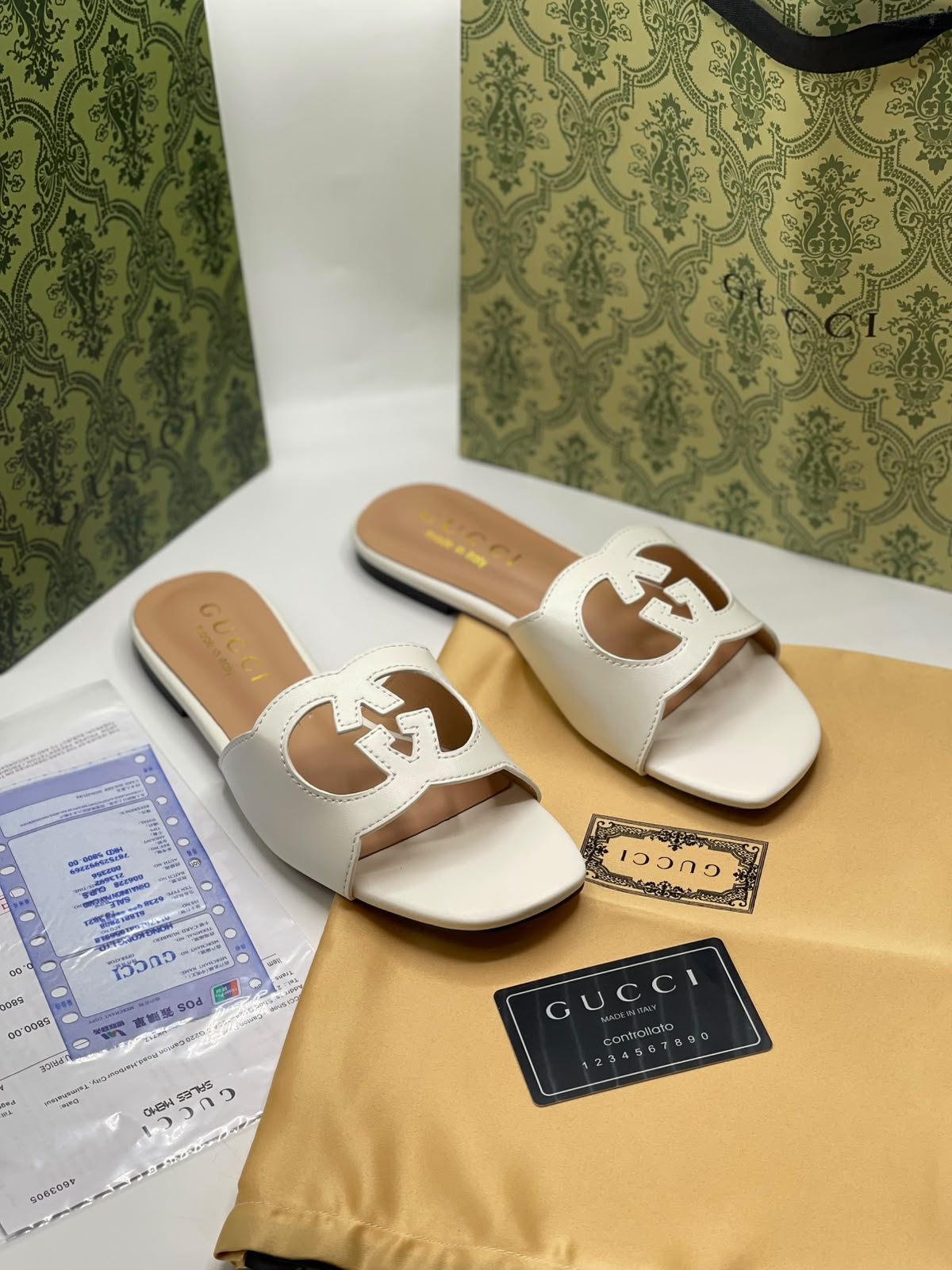 Guci Interlocking G slide Sandal for Women