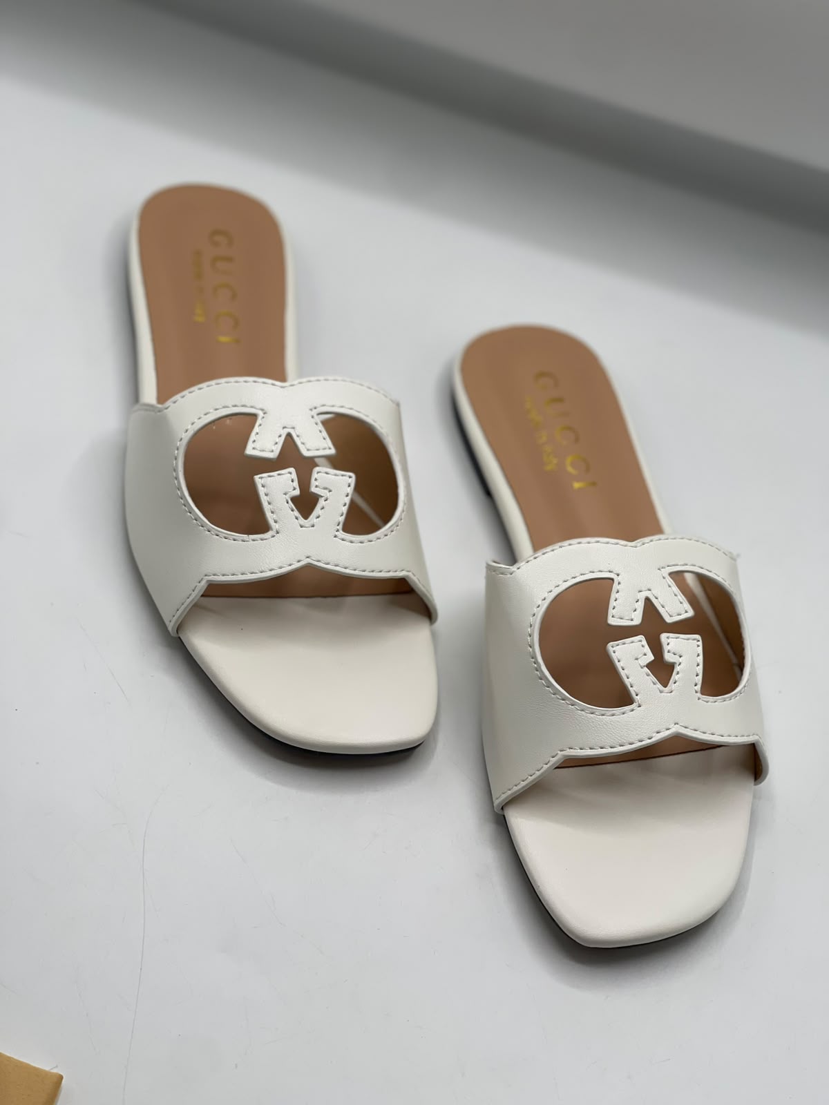 Guci Interlocking G slide Sandal for Women