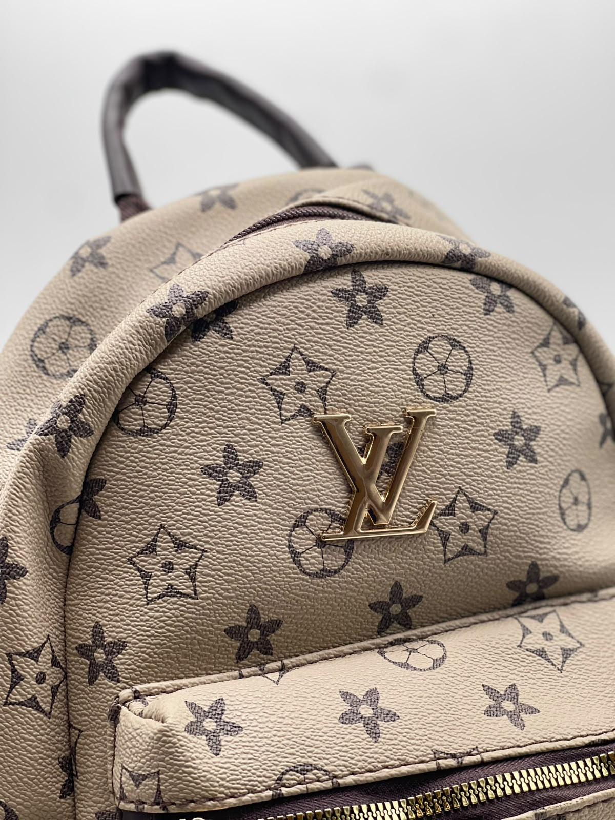 LvE Bagpack for Men and Women