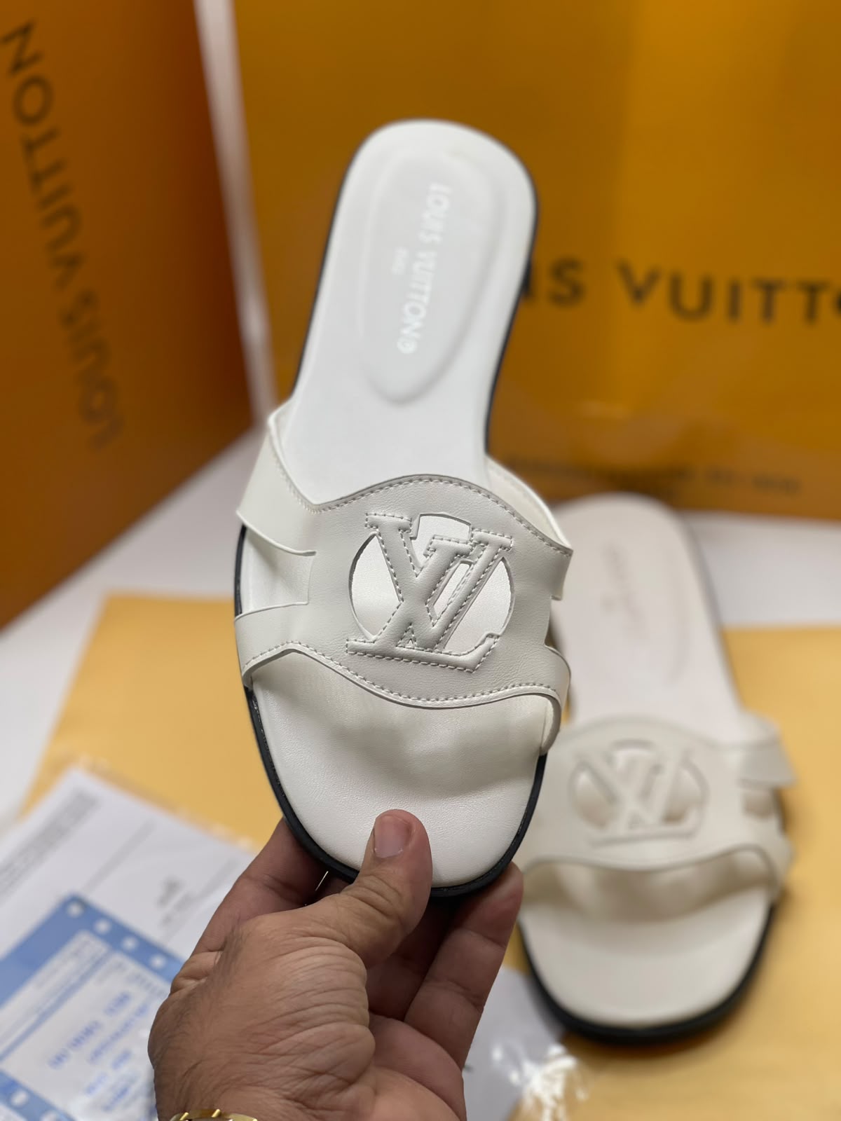 LvE Isola Flat Sandals Slippers for Women
