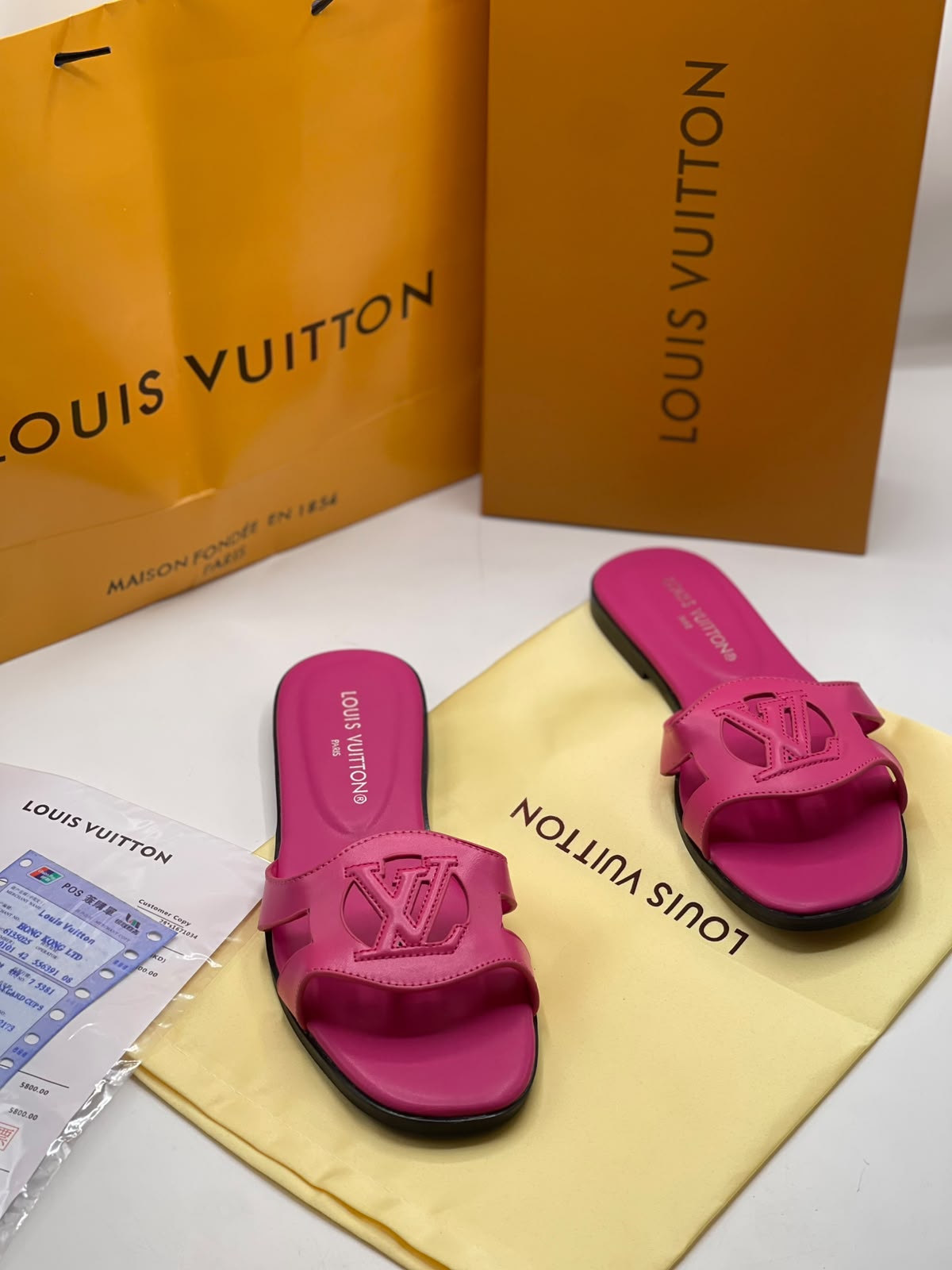 LvE Isola Flat Sandals Slippers for Women