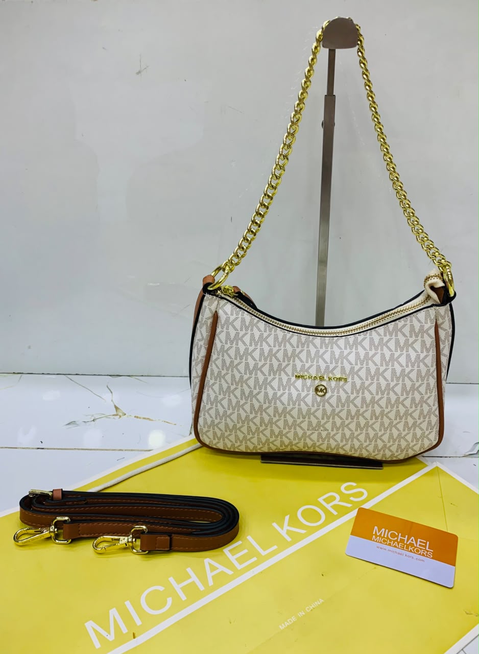 MK Jet Set Charm Pochette Shoulder bag For Women