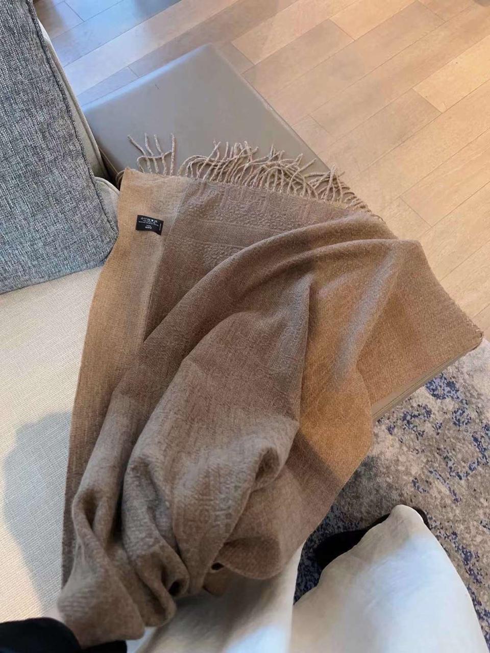 Dior Woolen Shawl for Women