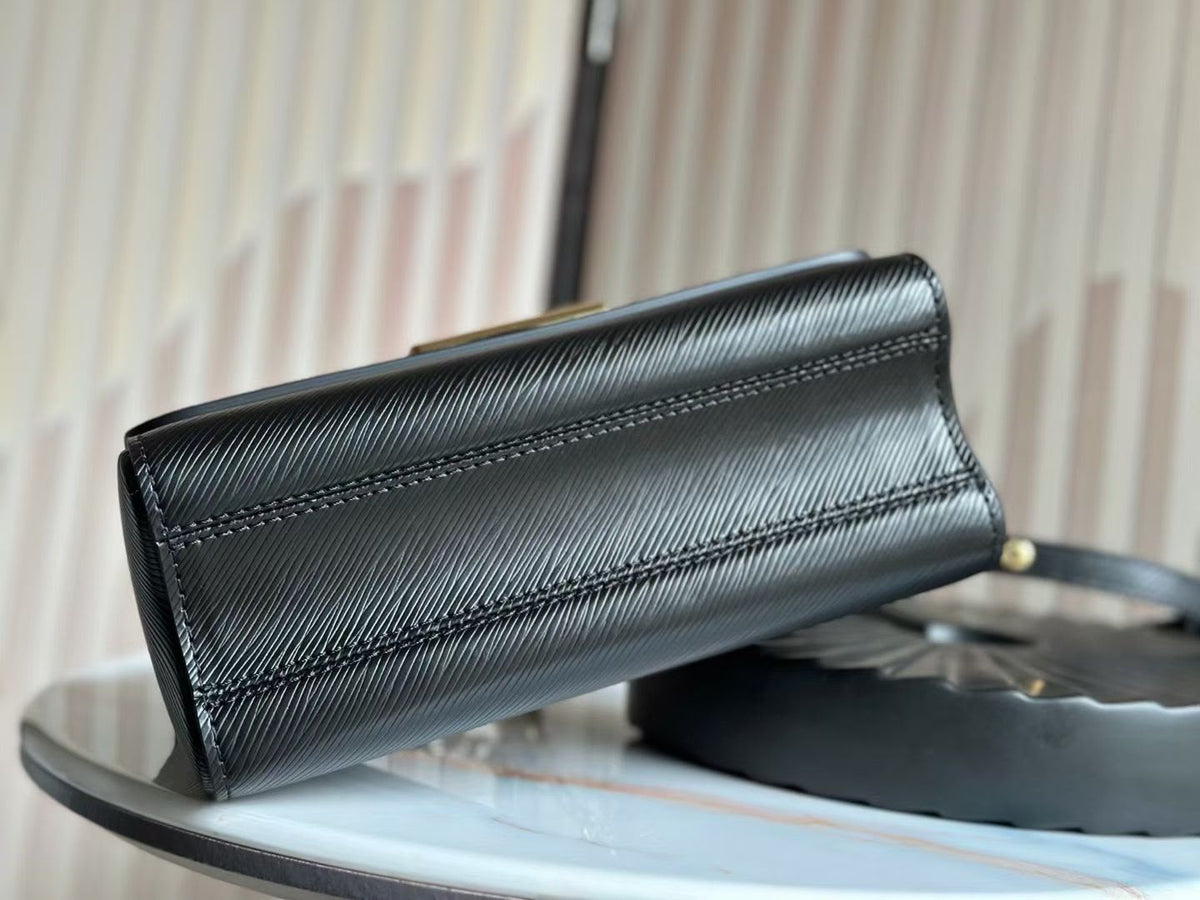 LvE Chain Shoulder Bag for Women