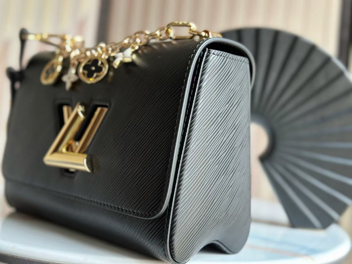 LvE Chain Shoulder Bag for Women