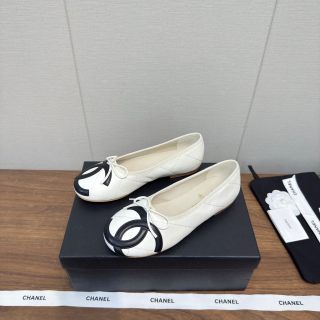 Chanel's 2026 Spring/Summer round-toe Shoes for Women