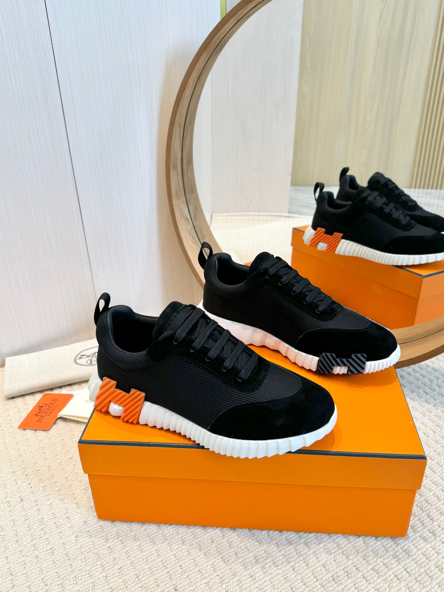 Hrmes Couple Unisex Sneakers for Men and Women Pre Order