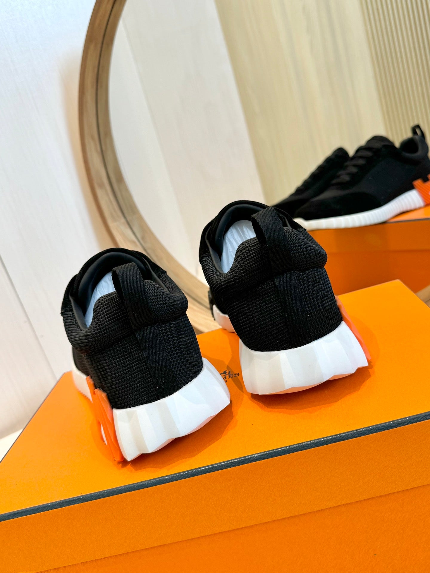 Hrmes Couple Unisex Sneakers for Men and Women Pre Order