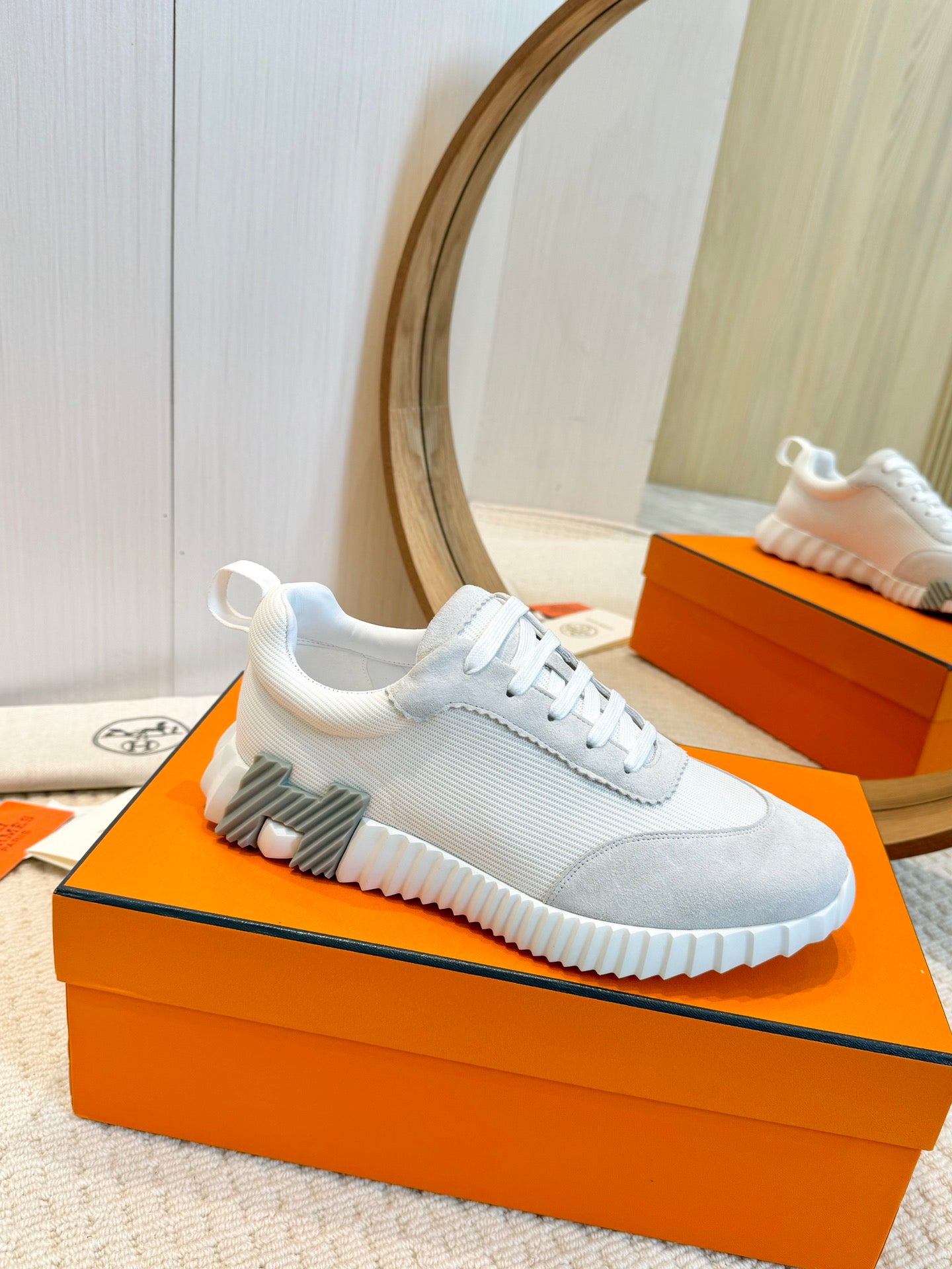 Hrmes Couple Unisex Sneakers for Men and Women Pre Order