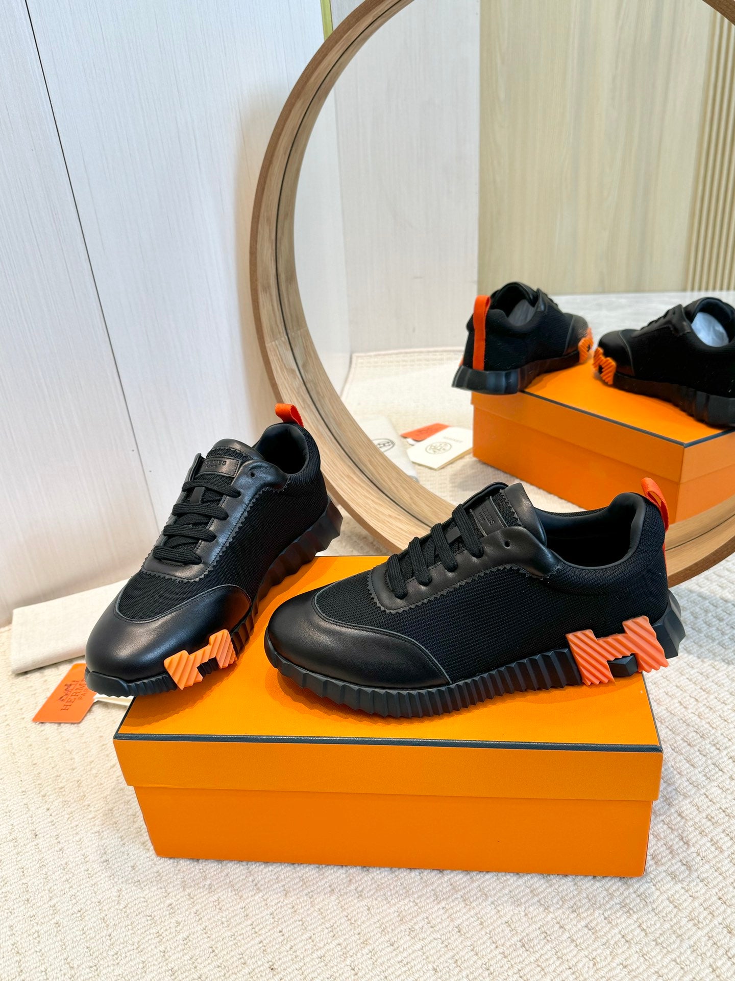 Herms Couple Unisex Sneakers for Men and Women