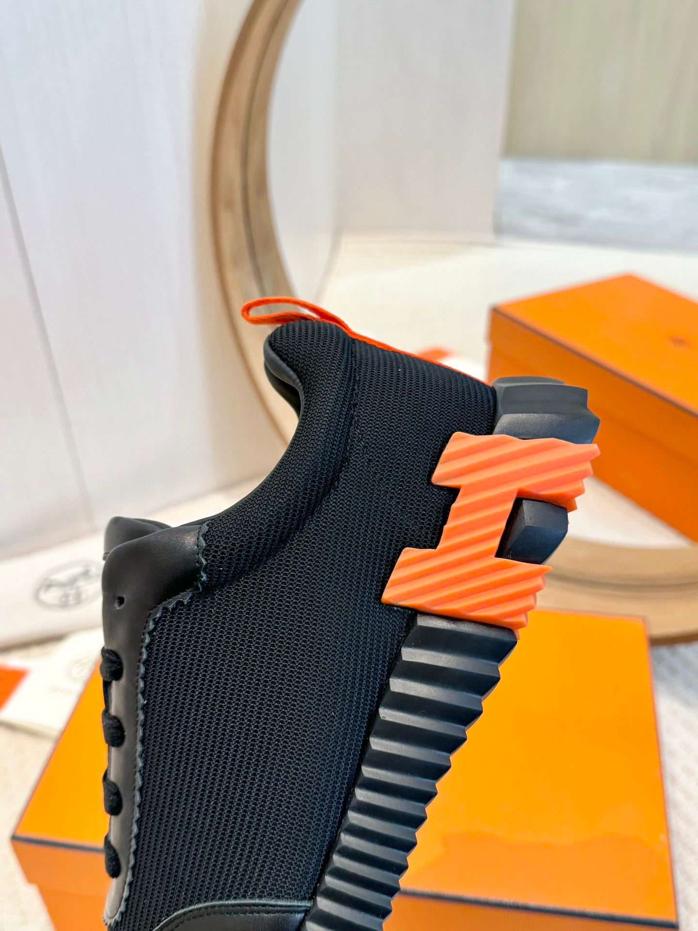 Herms Couple Unisex Sneakers for Men and Women