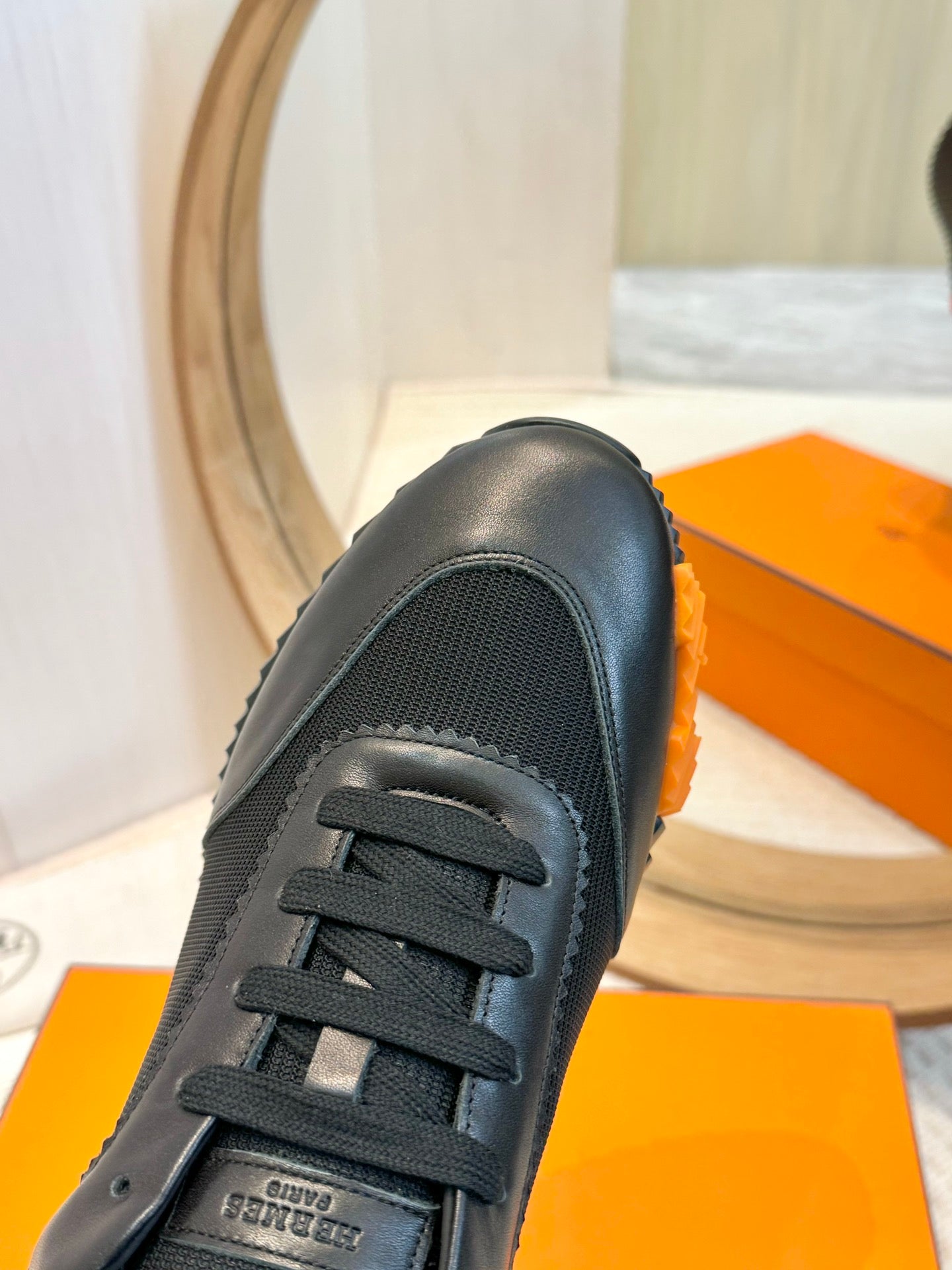 Herms Couple Unisex Sneakers for Men and Women