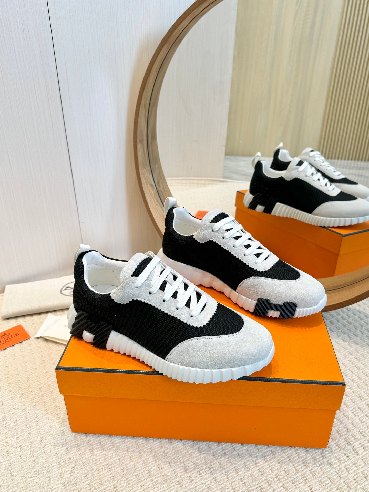 Herms Couple Unisex Sneakers for Men and Women