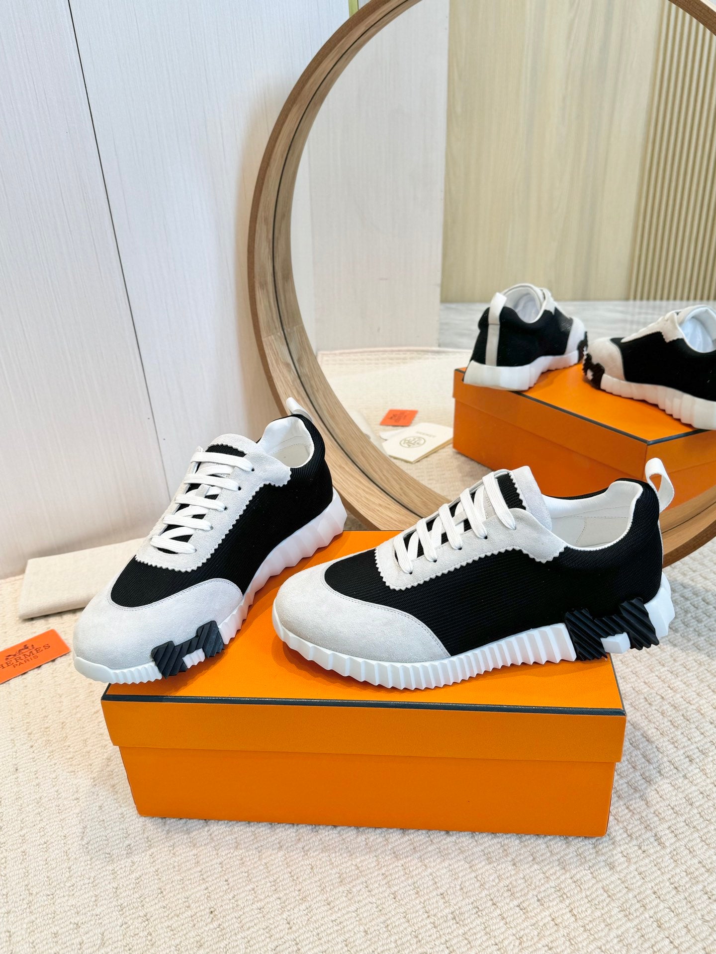Herms Couple Unisex Sneakers for Men and Women