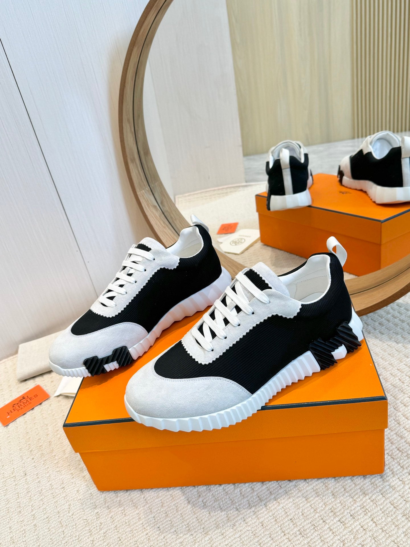 Herms Couple Unisex Sneakers for Men and Women