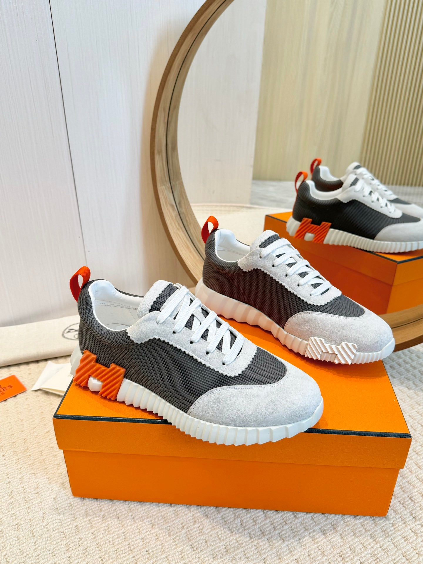 Herms Couple Unisex Sneakers for Men and Women