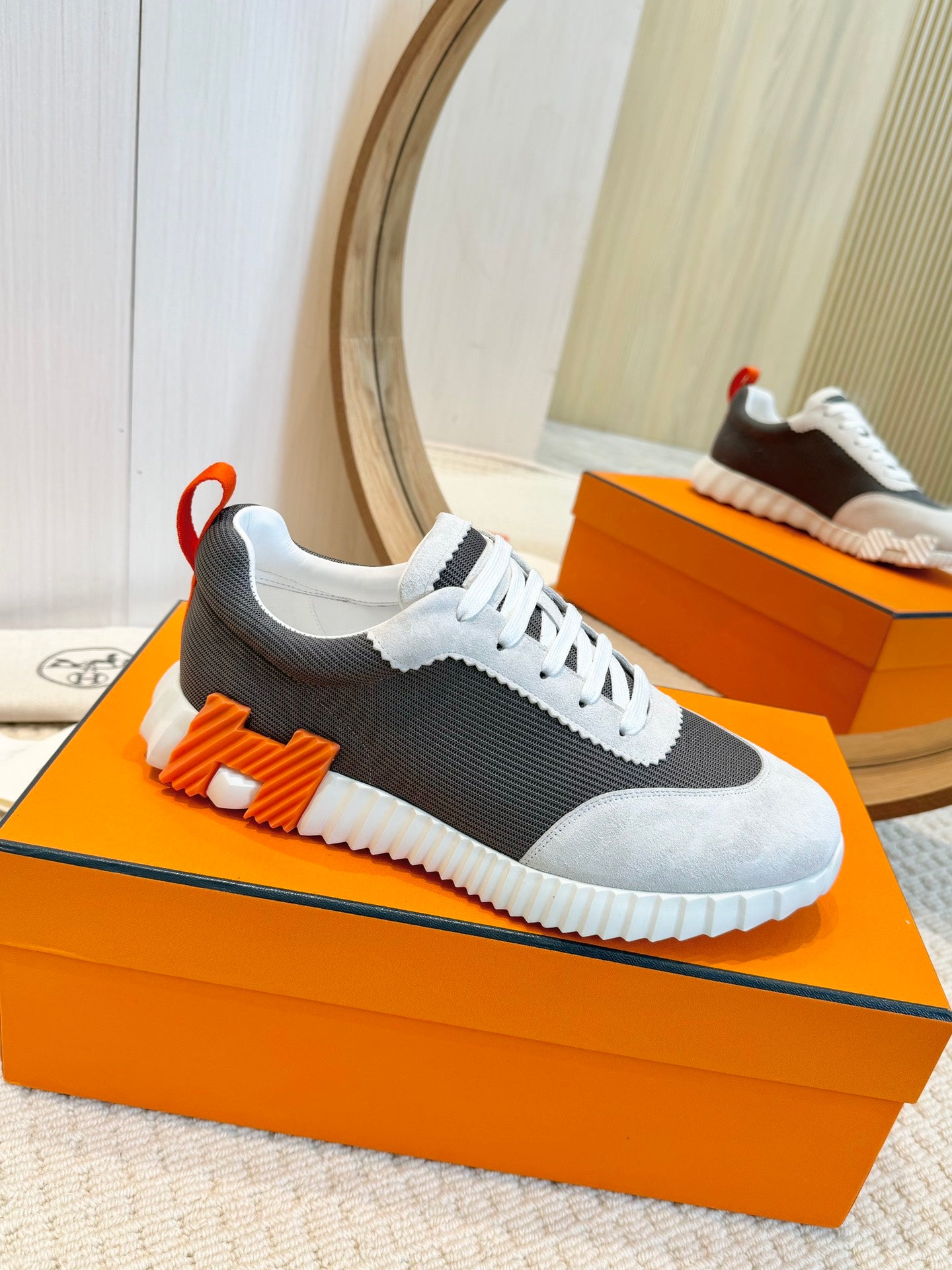Herms Couple Unisex Sneakers for Men and Women