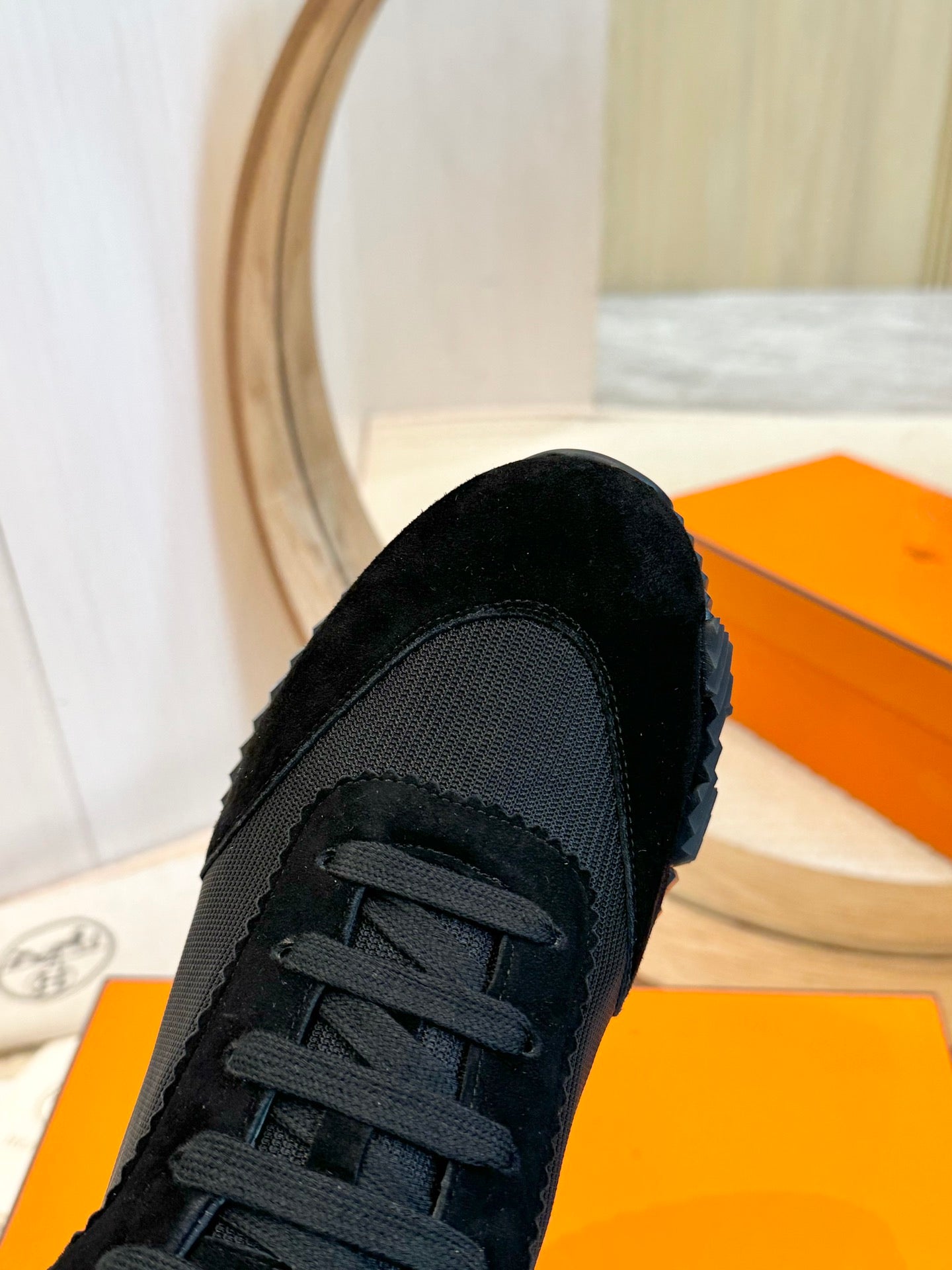 Herms Couple Unisex Sneakers for Men and Women