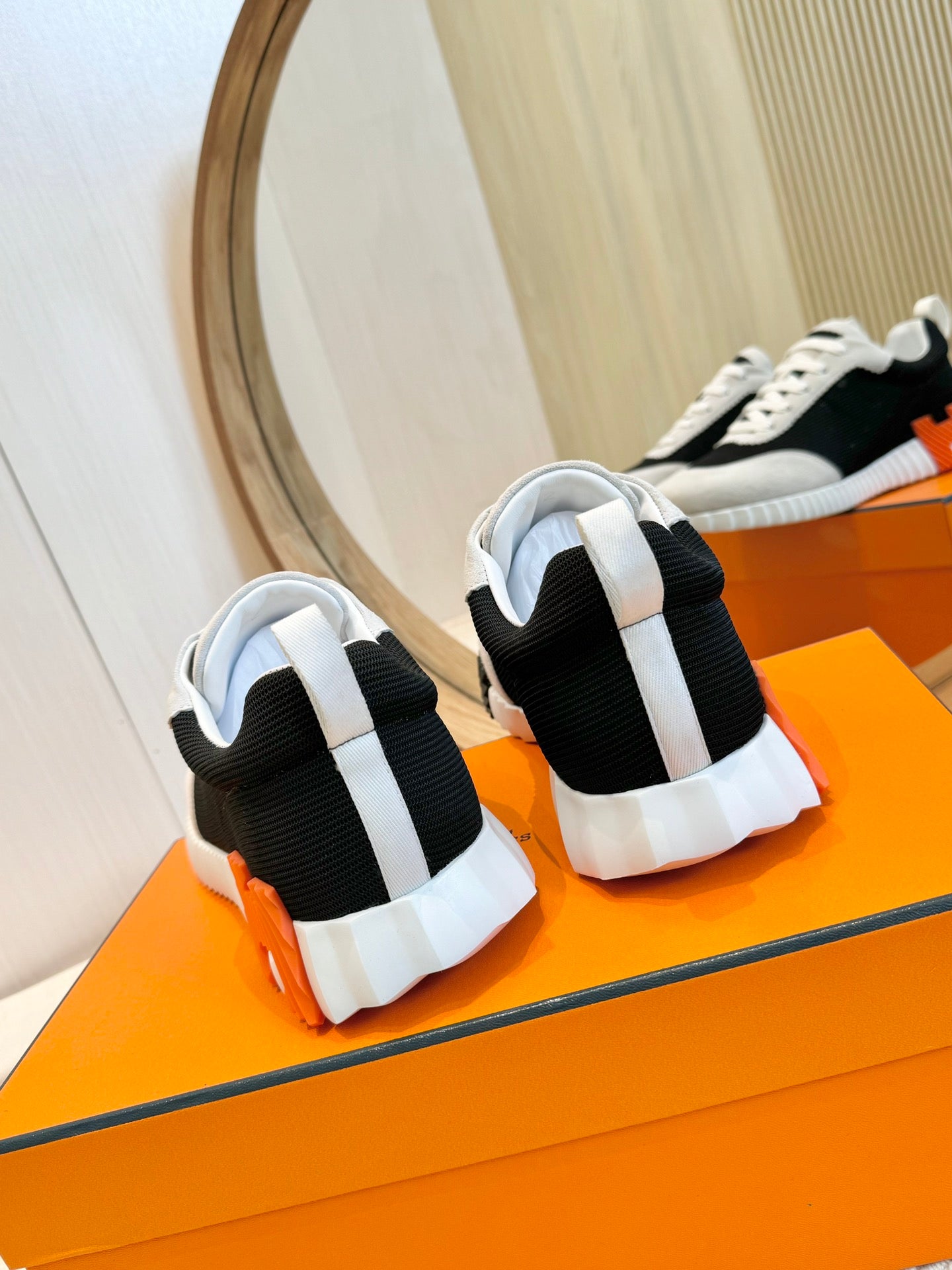Herms Couple Unisex Sneakers for Men and Women