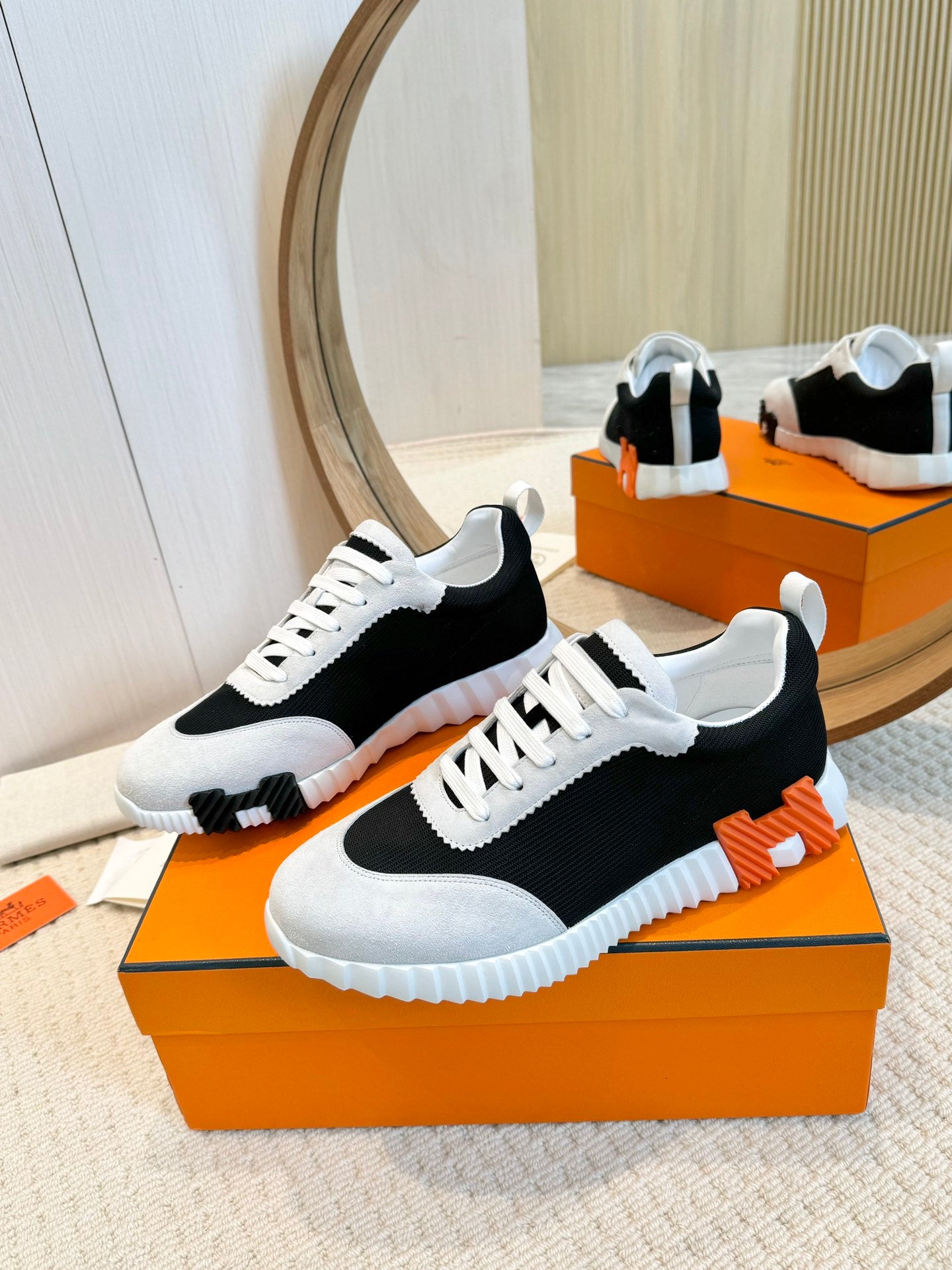 Herms Couple Unisex Sneakers for Men and Women