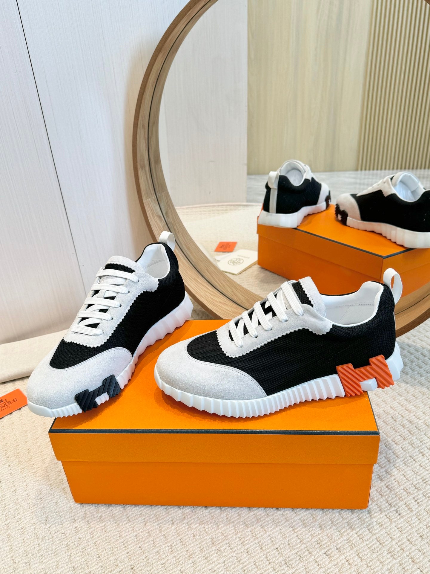 Herms Couple Unisex Sneakers for Men and Women