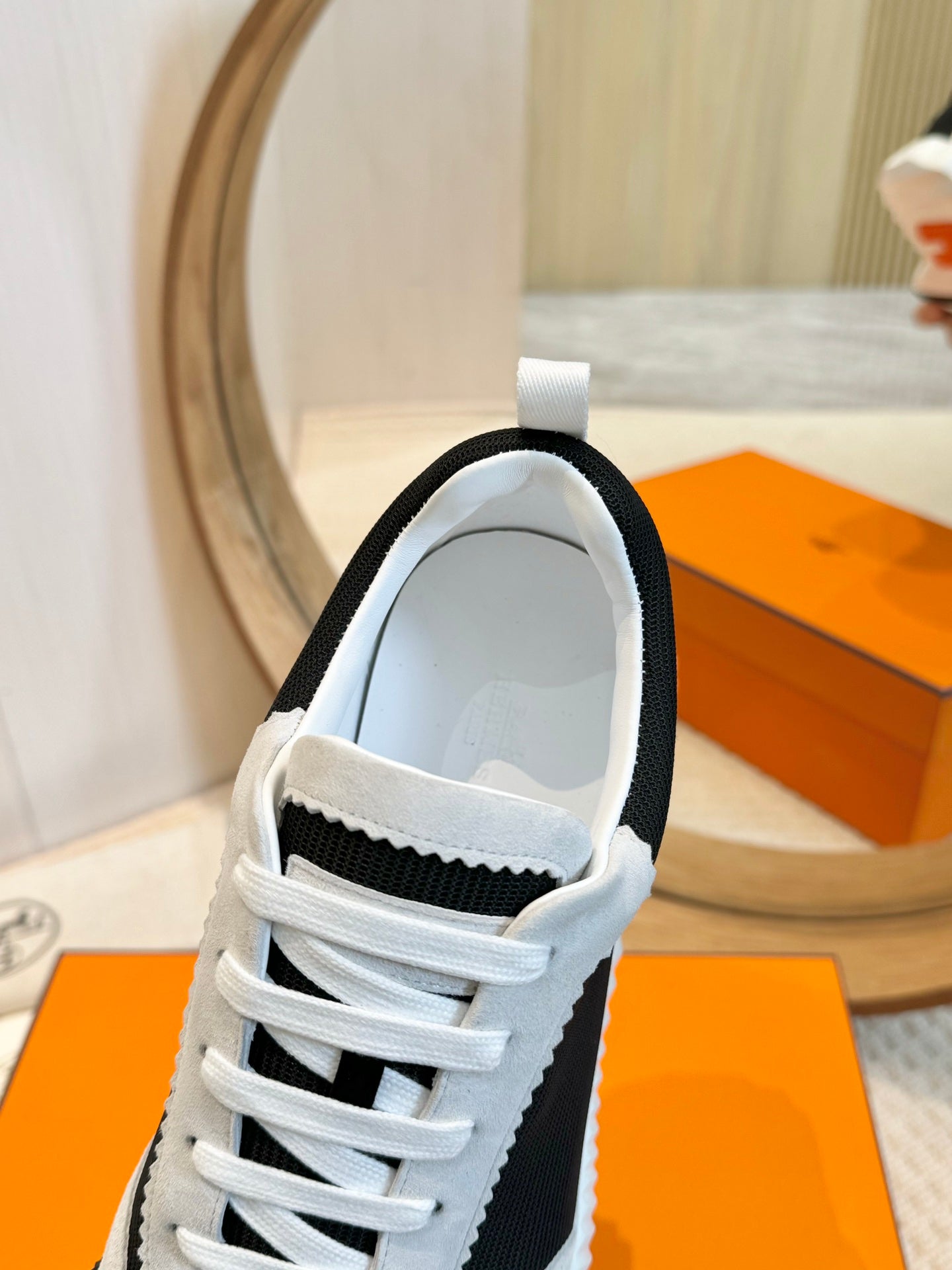 Herms Couple Unisex Sneakers for Men and Women