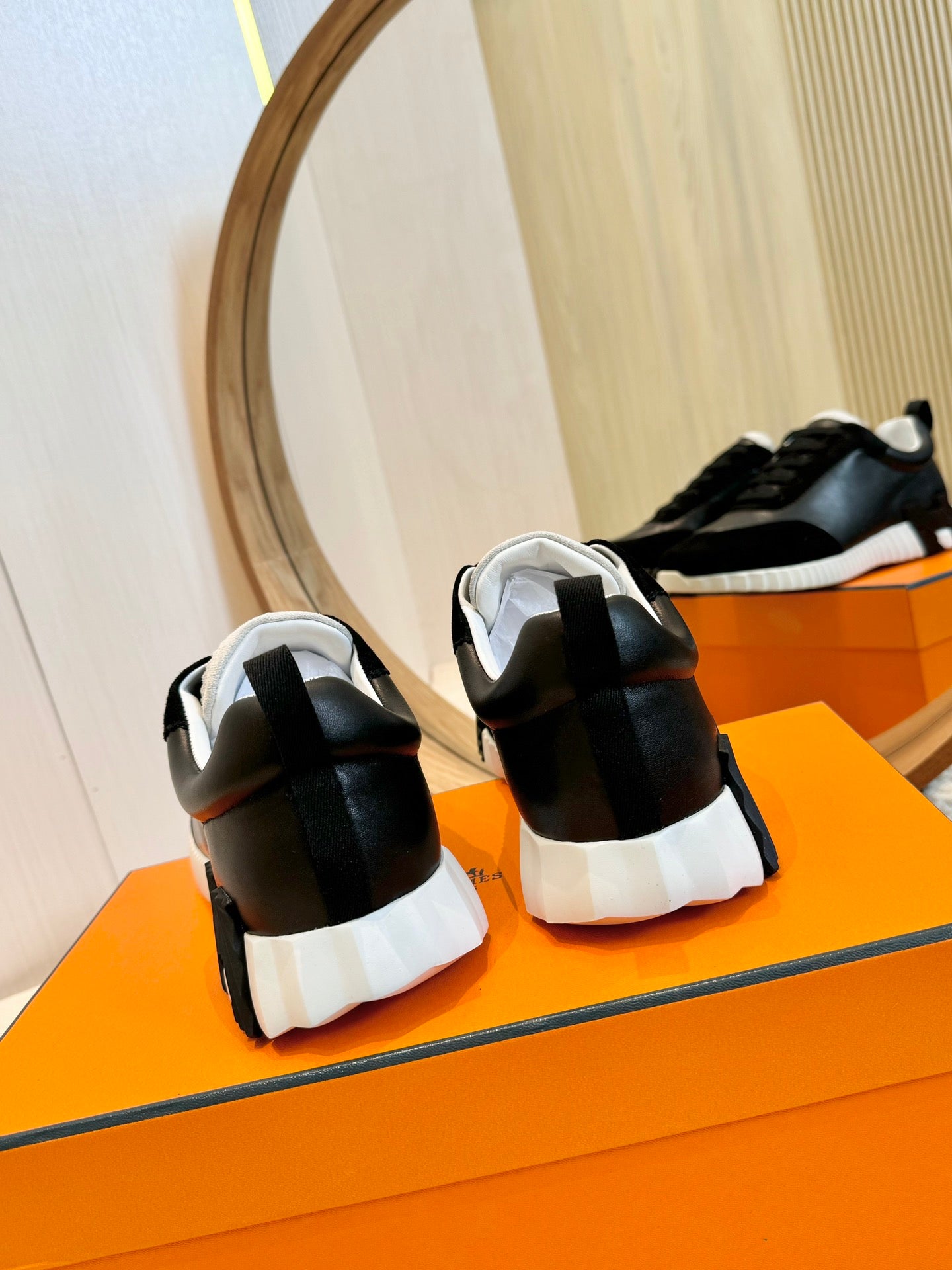 Hrmes Couple Unisex Sneakers for Men and Women Pre Order
