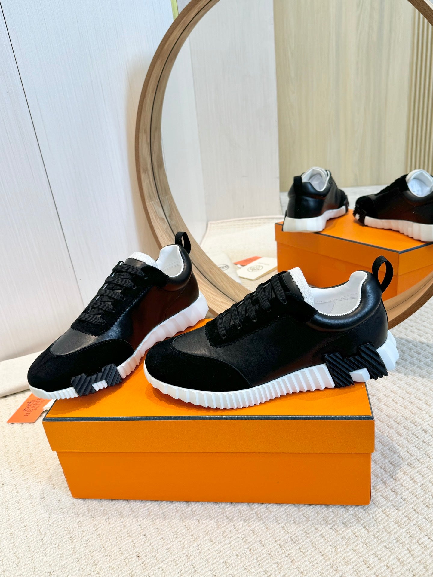 Hrmes Couple Unisex Sneakers for Men and Women Pre Order