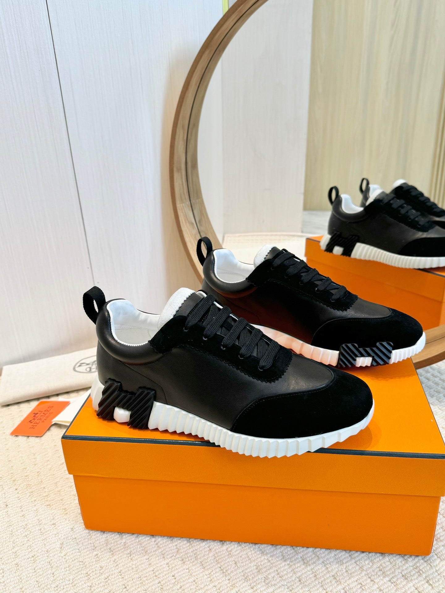 Hrmes Couple Unisex Sneakers for Men and Women Pre Order