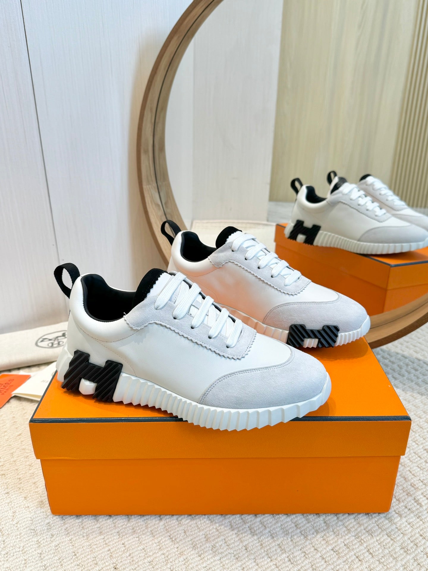 Hrmes Couple Unisex Sneakers for Men and Women Pre Order