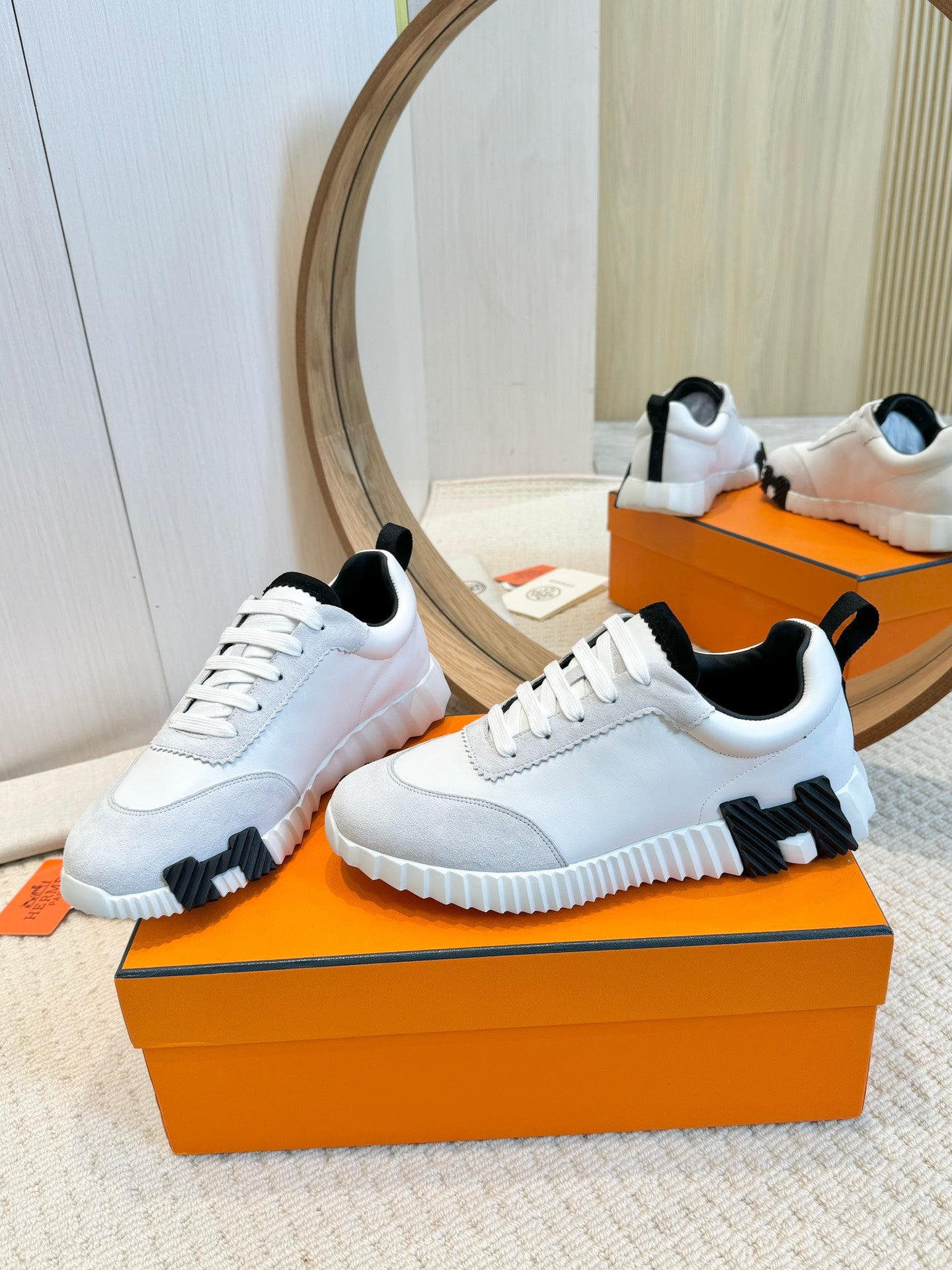 Hrmes Couple Unisex Sneakers for Men and Women Pre Order