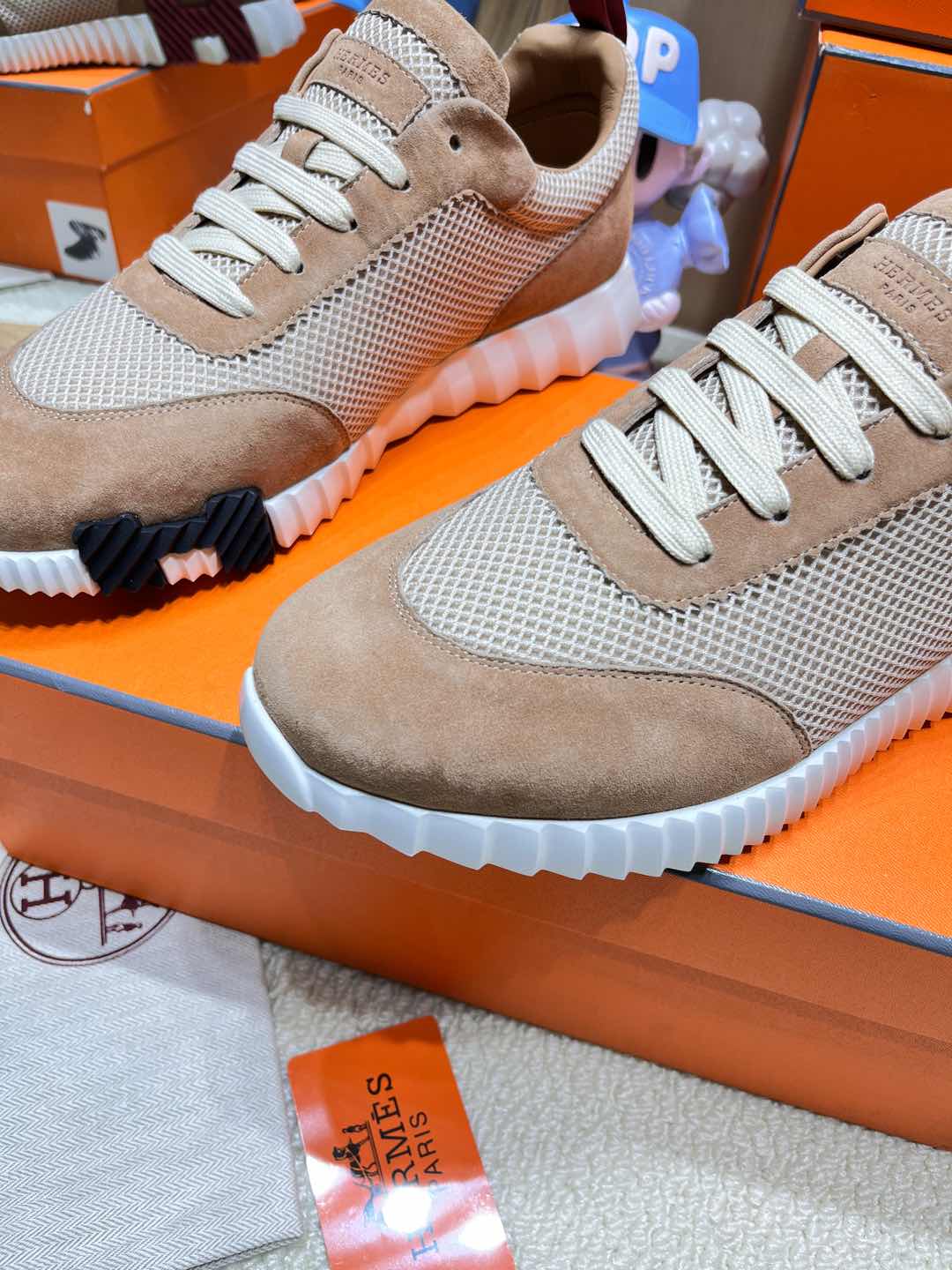 Hrmes Couple Unisex Sneakers for Men and Women Pre Order