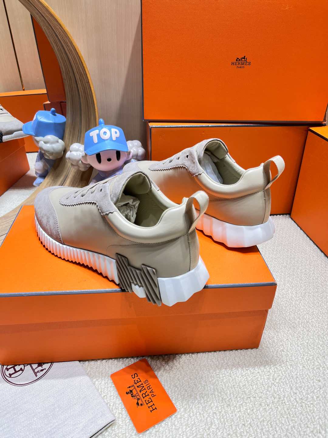 Herms Couple Unisex Sneakers for Men and Women