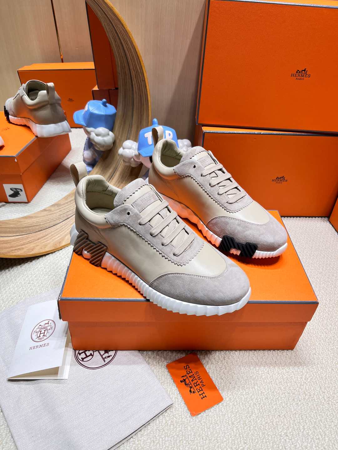 Herms Couple Unisex Sneakers for Men and Women