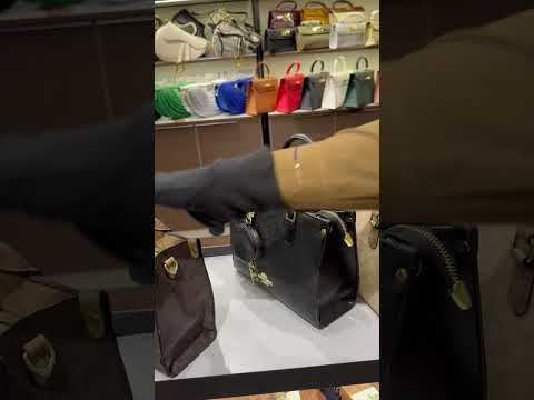 Luxury Brand COA CH Maggie Small Tote Bag In Blocked Signature Canvas Shoulder bag for Women