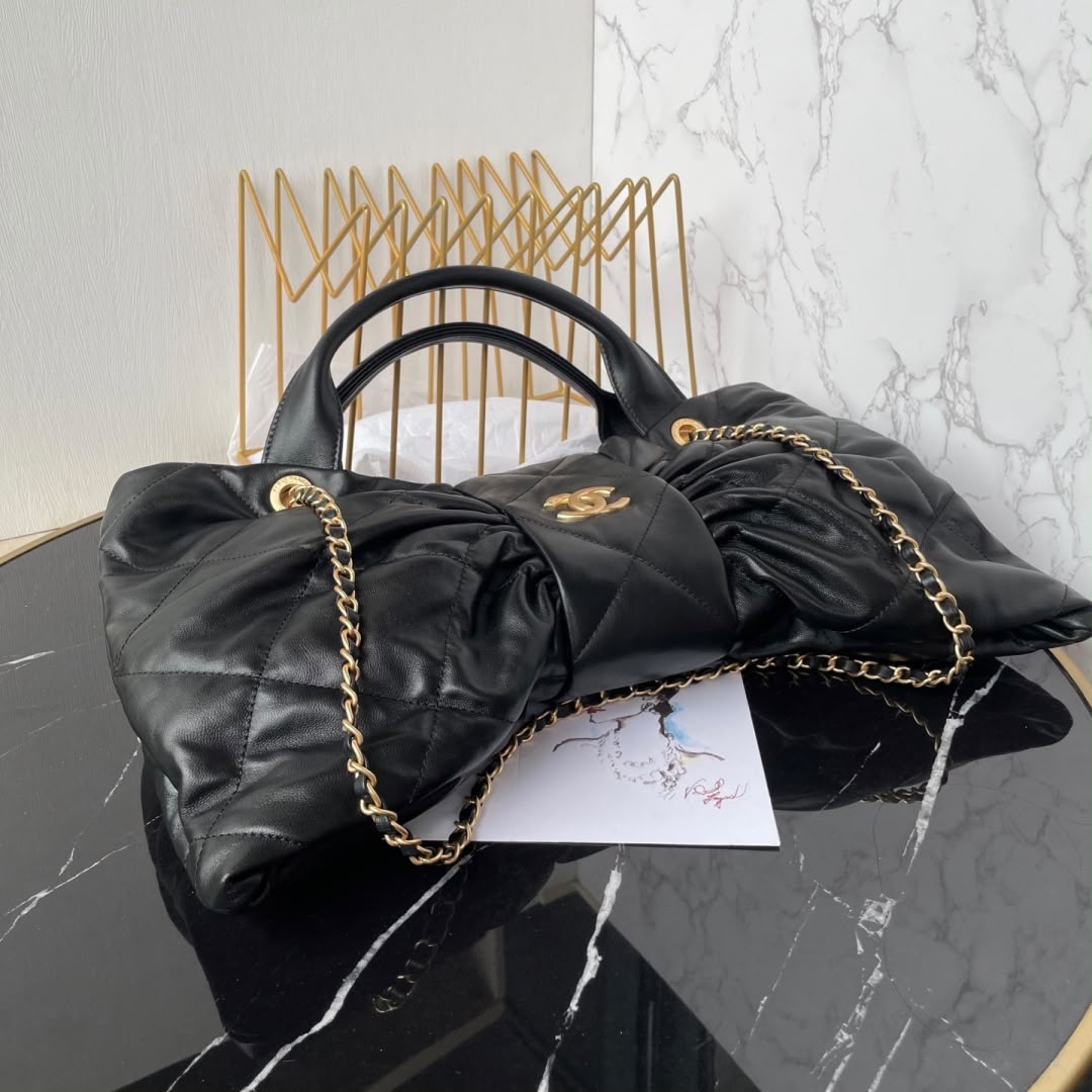 Black Quilted Leather Handbag with Chain Strap